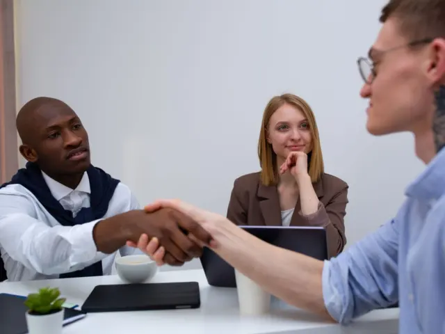 What To Wear To An Interview: A Practical 2026 Guide To Dressing For Confidence And Fit